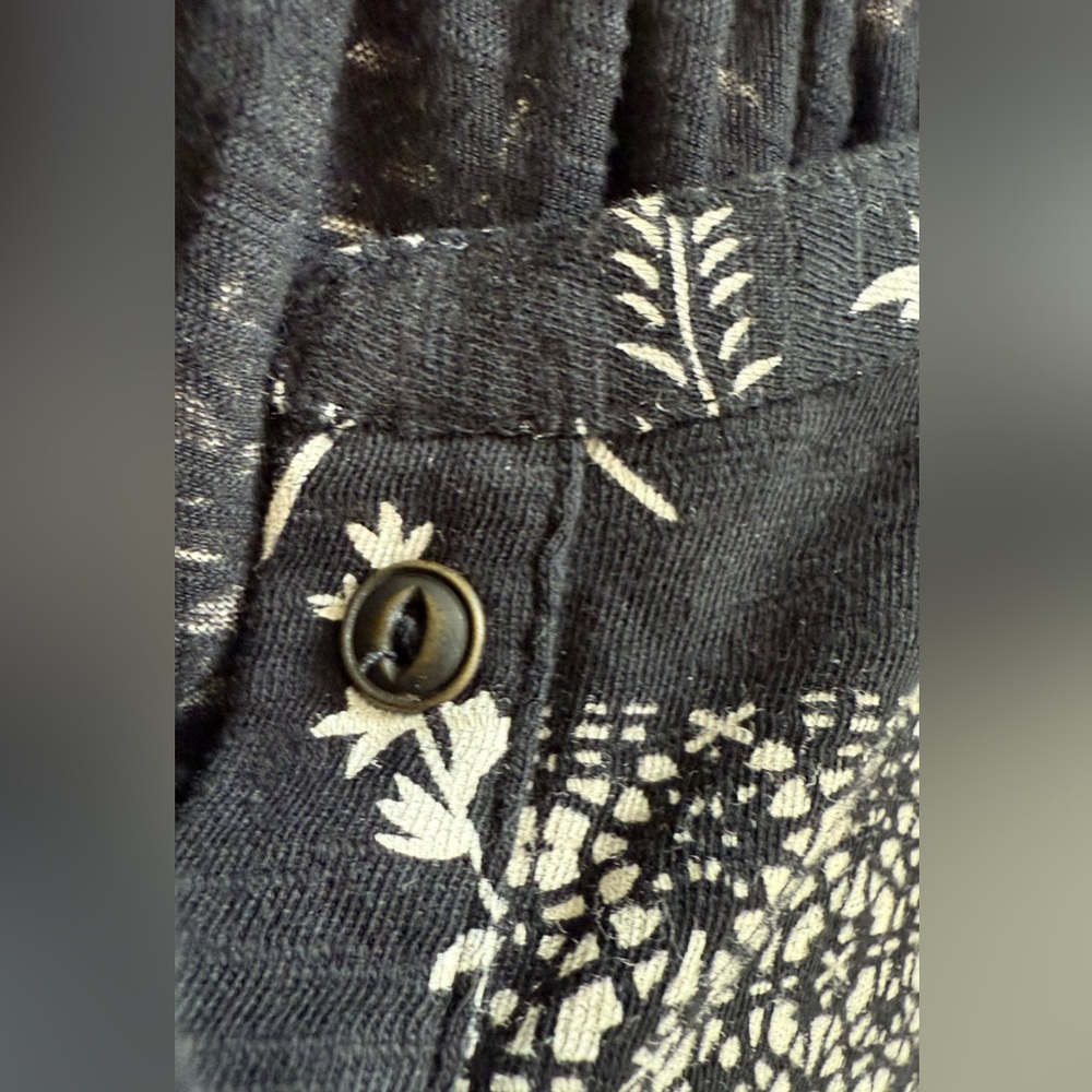 Lucky Brand Black and White Graphic 3/4 Sleeve Tunic - Picture 10 of 11